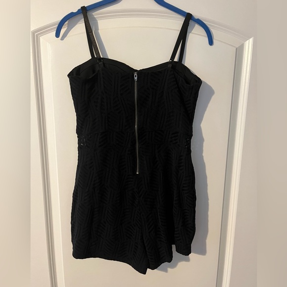 Black Patterned Jumpsuit Size Large - Picture 5 of 6